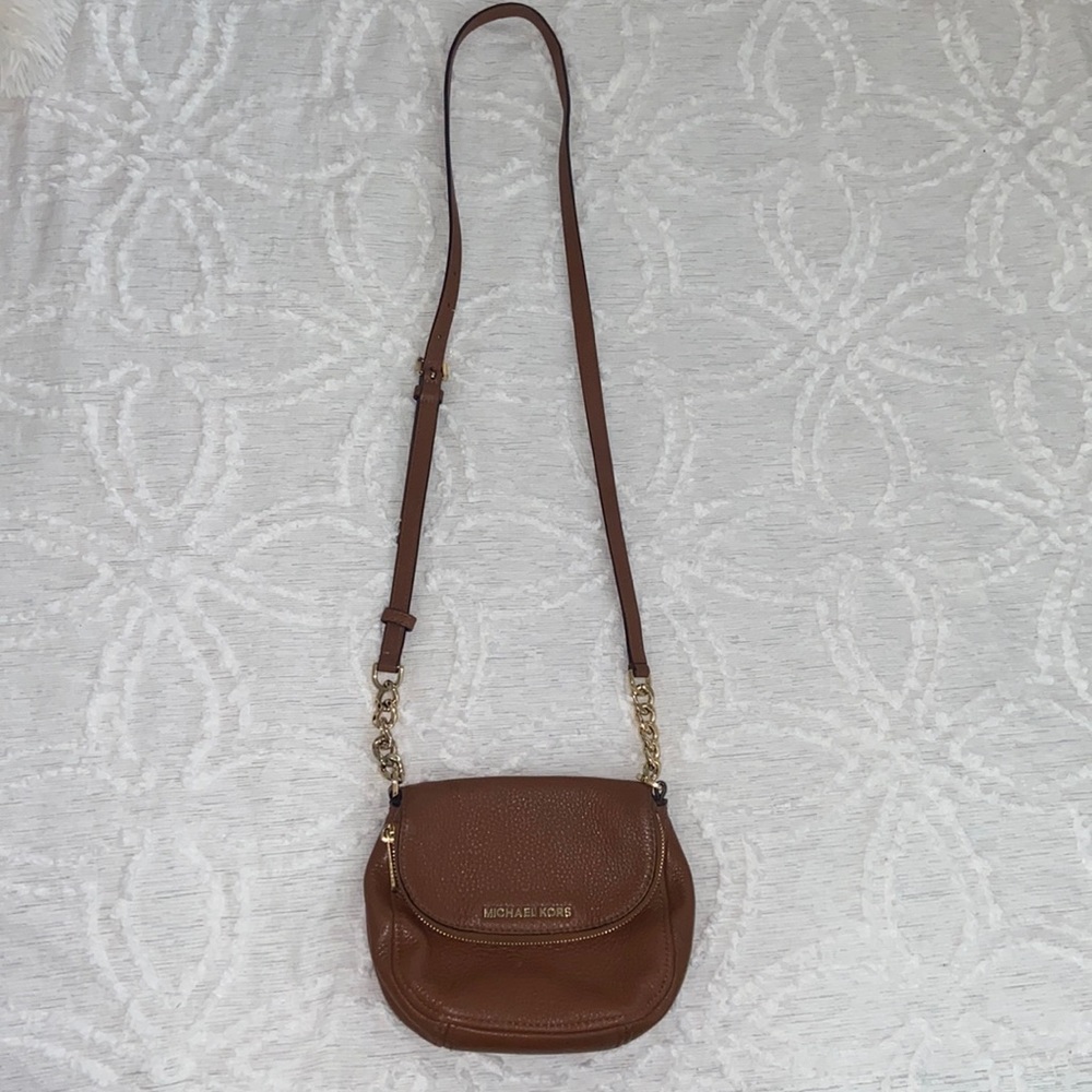 Michael Kors cross body purse